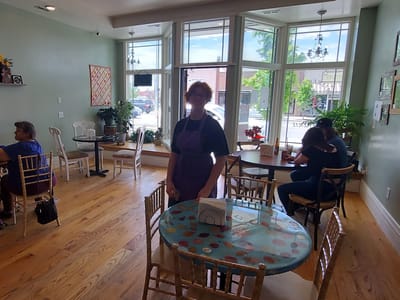 Misbehavin' Creperie