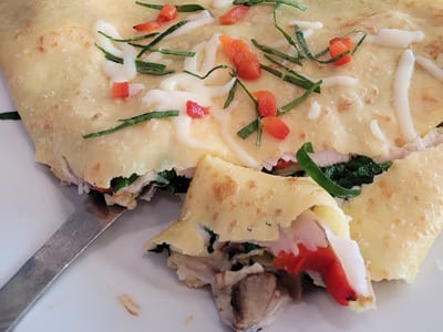 Misbehavin' Creperie