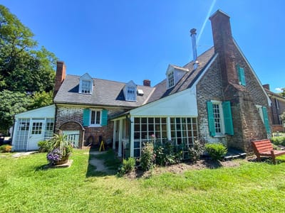 Mobjack Bay Coffee Roasters and Petite Cafe