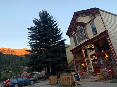 Mojo's Coffee Chai & Teas