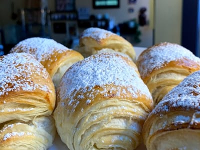 Mojo's Coffee Chai & Teas