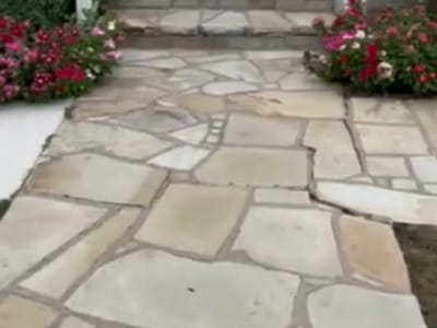 Mojo's Mercantile & Coffee House