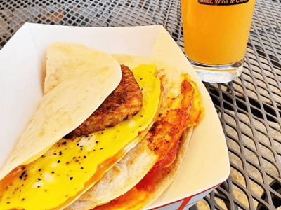 Moke's Coffee & Kitchen