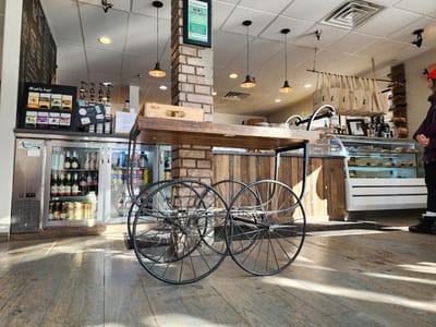 Mom's Baking Company