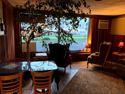 Moments Coffee Bar & Eatery