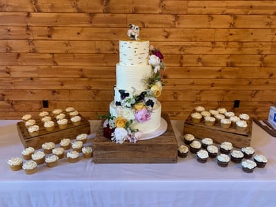 Momo's Favorite Treats Bakery