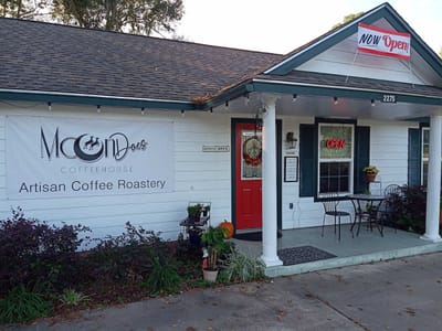 Moon Does Artisan Coffee