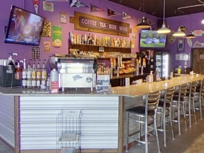 Moon Mountain Vapor Cafe