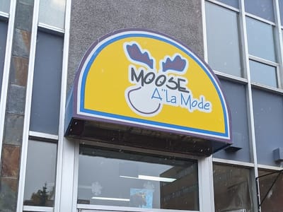 Moose A'La Mode