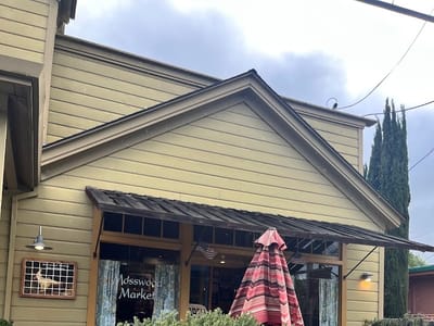 Mosswood Market
