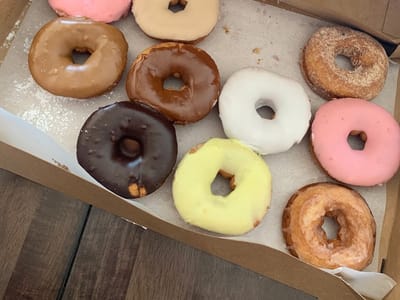 Mountain Donuts “Top Your Own” Gourmet Donuts