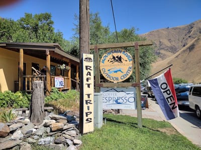 MRO Store & Coffee Shop