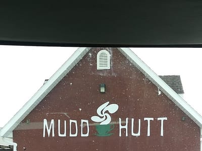 Mudd Hutt