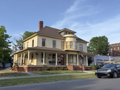 Muddy Waters Coffeehouse