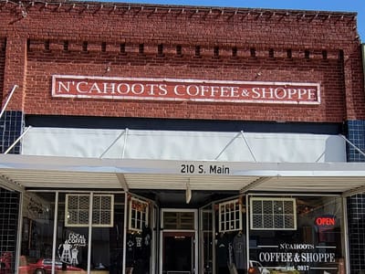 N'Cahoots Coffee & Shoppe
