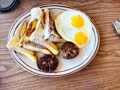 Nathan's Greenleaf Café