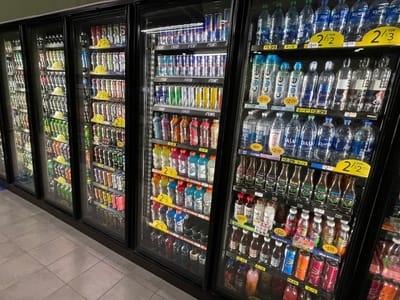 Neighborhood Food Liquor & Tobacco