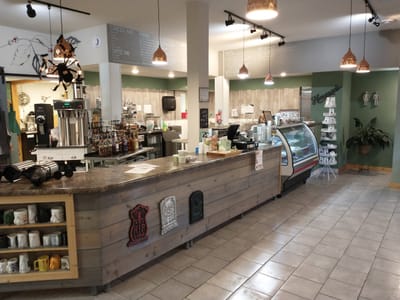 New Moon Coffeehouse and Eatery