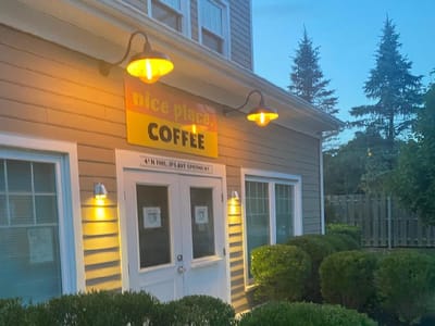 Nice Place Coffee & Chocolate Mecca