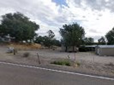 Nienna's Roadside Market