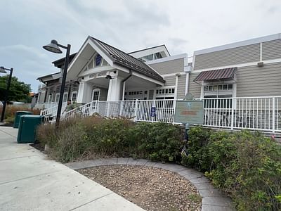 North Midway Service Plaza