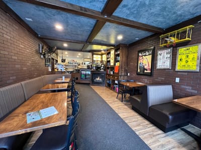 Nostalgia Coffee & Cafe