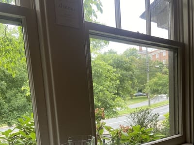 Oakhurst Inn Cafe & Espresso Bar