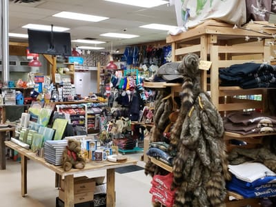 Olive's Country Store and Cafe