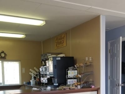 On Common Grounds Coffehouse & Bakery