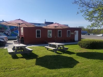 On Common Grounds Coffehouse & Bakery