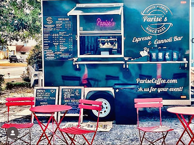 Parise’s Coffee and Cannoli Bar