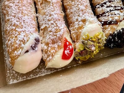 Parise’s Coffee and Cannoli Bar