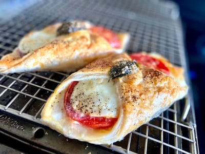 Parise’s Coffee and Cannoli Bar