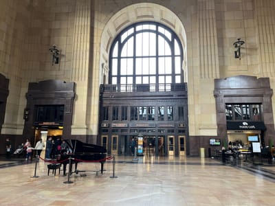 Parisi - Union Station