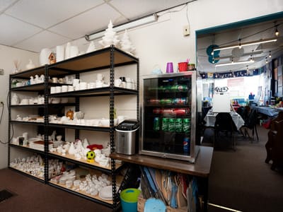 Party Art Cafe & Studio