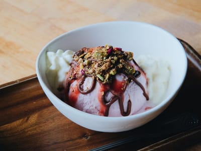 Perets Dessert & Coffee Bar