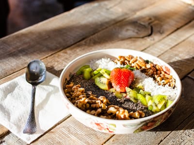 Persnickety Crane Cafe