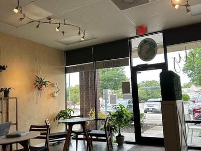 Persnickety Crane Cafe