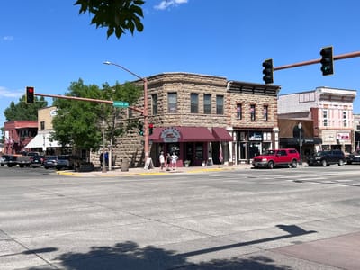 Peter's Cafe & Bakery