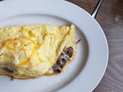 Pier 4 Cafe & Smoke House