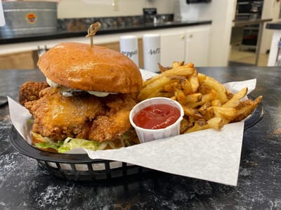 Pioneer Lakeshore Café