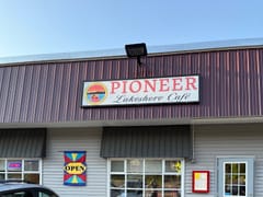 Pioneer Lakeshore Café