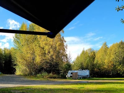 Pioneer Lodge & Campground