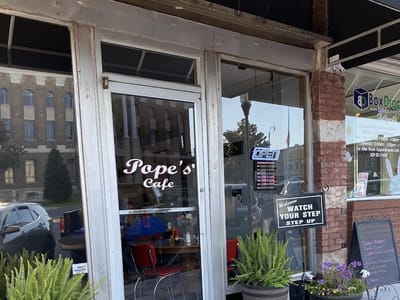 Pope's Cafe