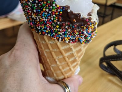 Poppy's Ice Cream & Coffee House