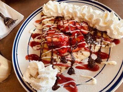 PRESS Coffee Crêpes Cocktails