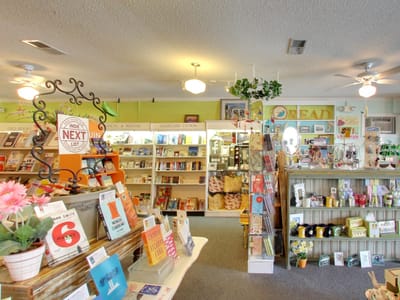 Quarter Moon Books & Gifts