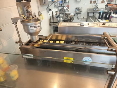 Quickies Mini Donuts & Coffee