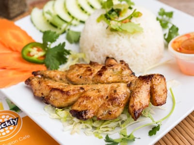 Quickly | Asian Fusion Café Mobile