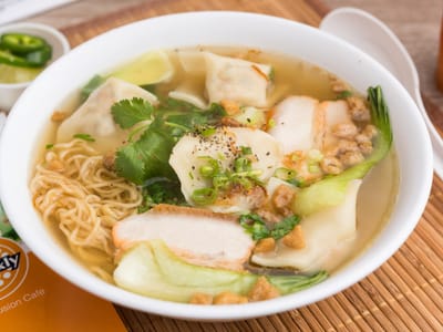 Quickly | Asian Fusion Café Mobile